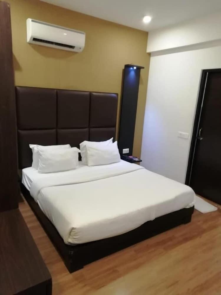 Sinq Beach Resort Calangute Eksteriør bilde